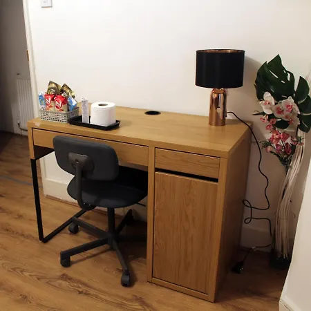 Cozy Rooms Or Entire Apartment In London, Fast Links To Central Экстерьер фото