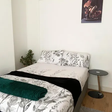 Cozy Rooms Or Entire Apartment In London, Fast Links To Central Экстерьер фото