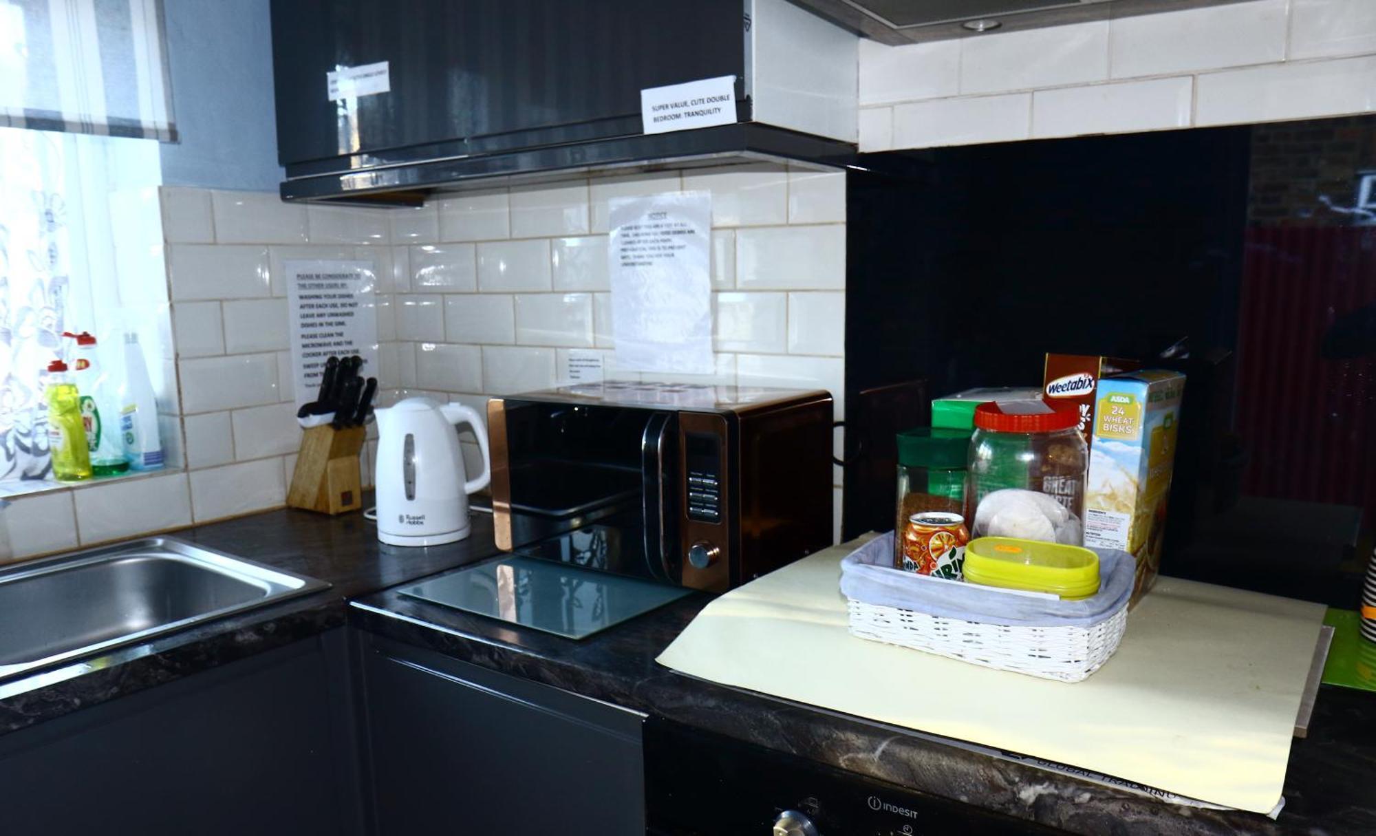 Апартаменты Cozy Or Entire In London, Fast Links To