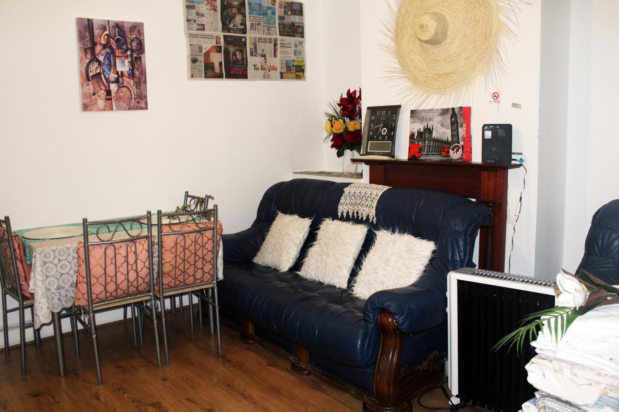 Апартаменты Cozy Or Entire In London, Fast Links To Лондон